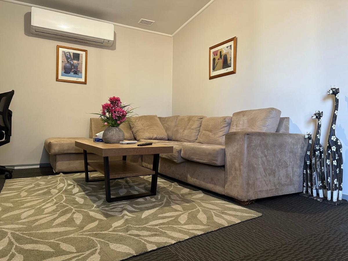 Copper City Motel Cobar Zewnętrze zdjęcie