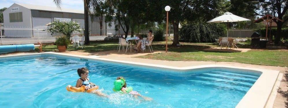Copper City Motel Cobar Zewnętrze zdjęcie